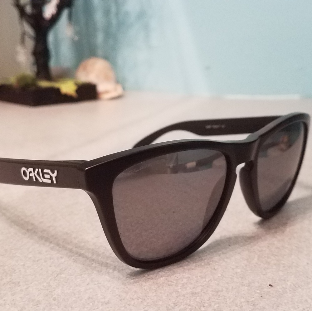 Oakley Frogskins